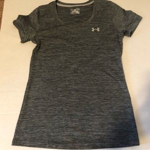 Under Armour heat gear top size small